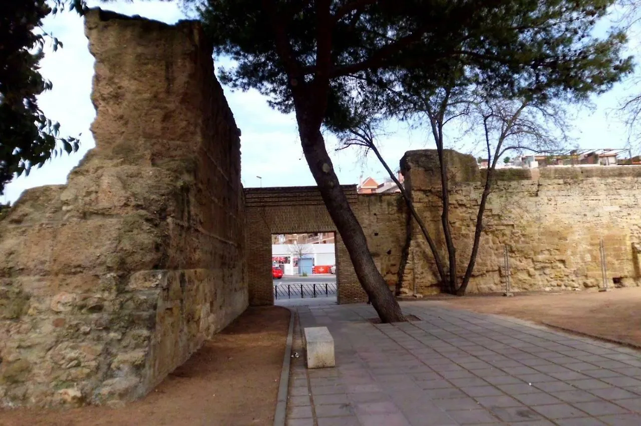 Muralla Del Marrubial Hotel Córdoba Apartamento